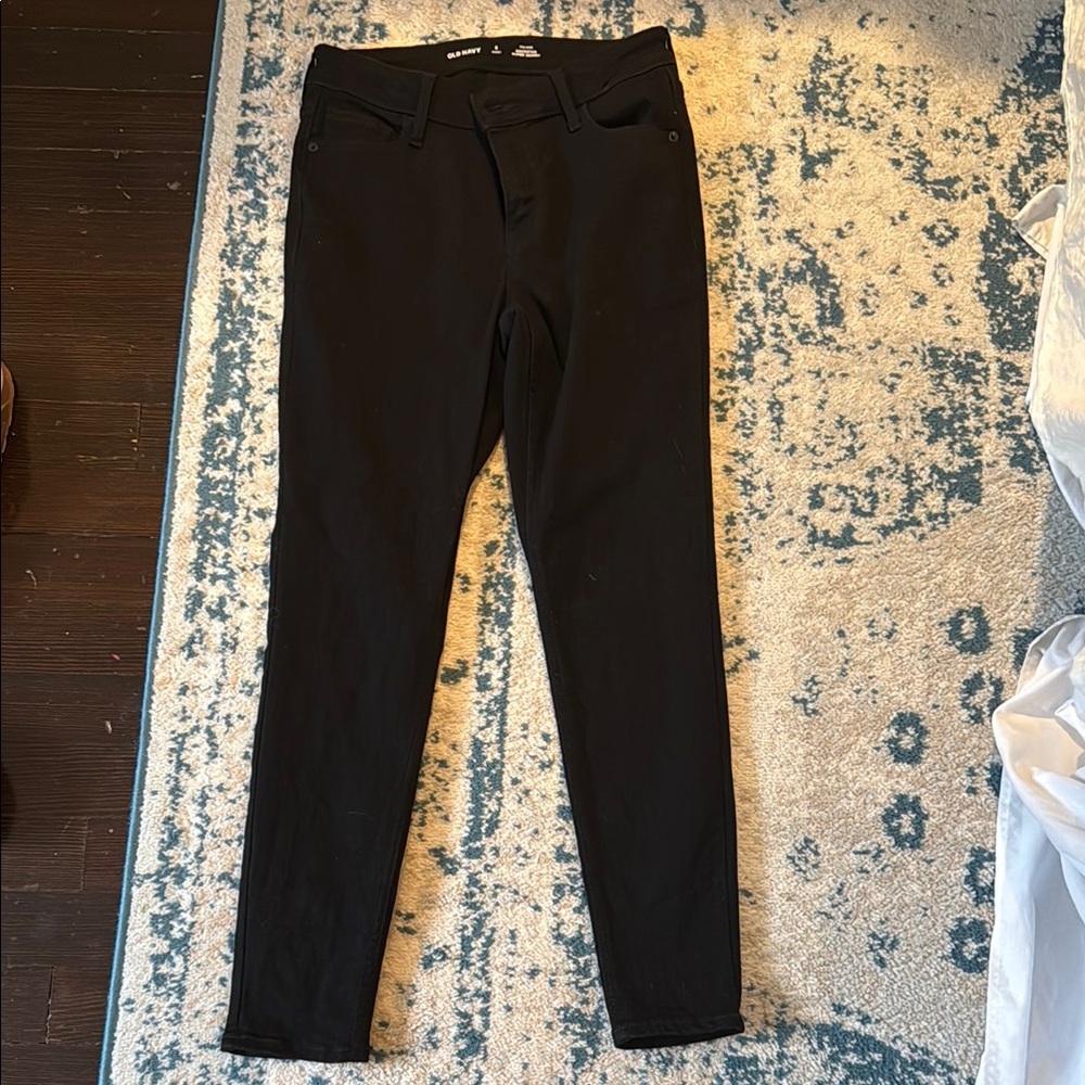 Old Navy mid rise rockstar super skinny jeans 6 short black